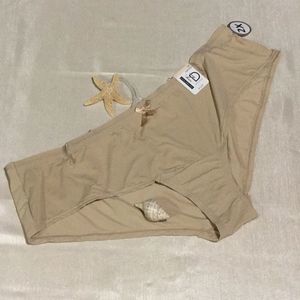 New Directions Intimates Hipster